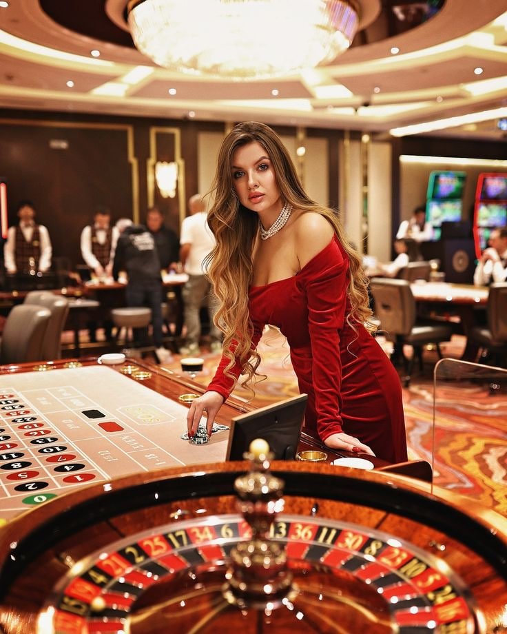 Side-by-side comparison of bandit4d link live roulette table on Android app and iOS Safari browser